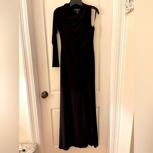 Betsy Adam SZ 6 evening gown one shoulder long sleeve.